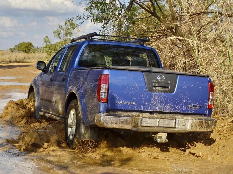  Nissan Navara Safari 2013 года  (фото 3 из 10)